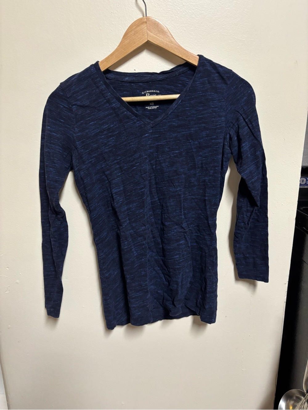 G.H. Bass & Co. Navy Blue V-Neck Long Sleeve Top